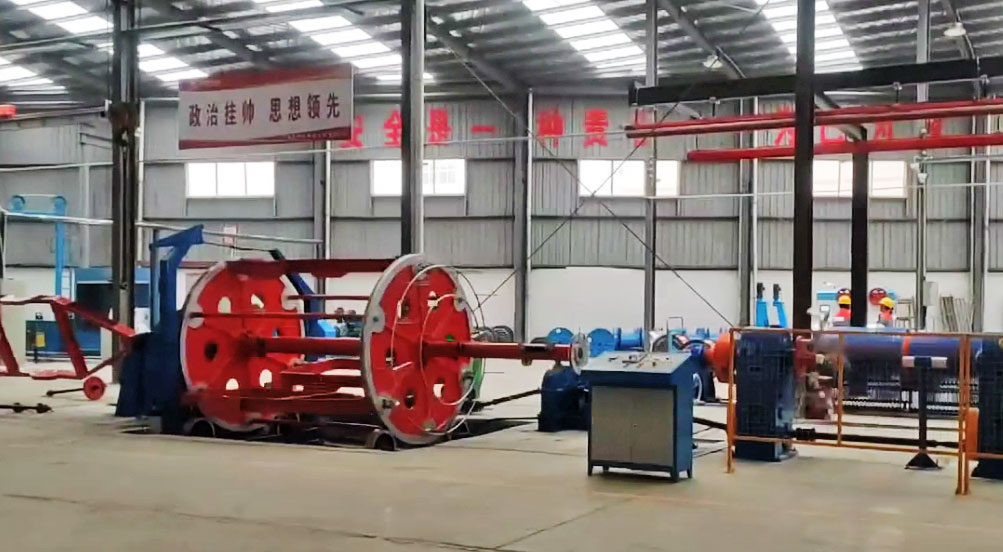 河南南街村電纜股份有限公司 成纜機CL1250-2+3型安裝現場