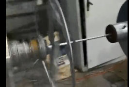 安裝在沈陽鵬程電纜有限公司 高速同心雙層鋼帶鎧裝繞包機(jī)GSTKR520型1臺(tái) 生產(chǎn)現(xiàn)場